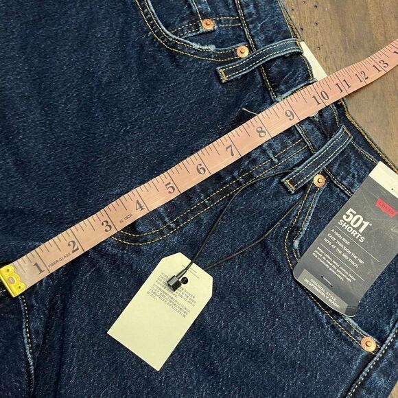 Levi's 501 Mid-Thigh Denim Shorts Size 24 - Picture 6 of 12